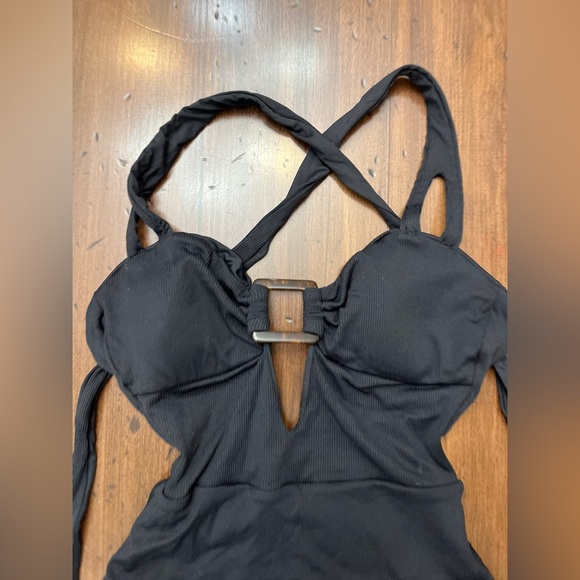 Becca Modern Edge One Piece Swimsuit Size Medium Black Modest Beach Pool Resort - Picture 5 of 14